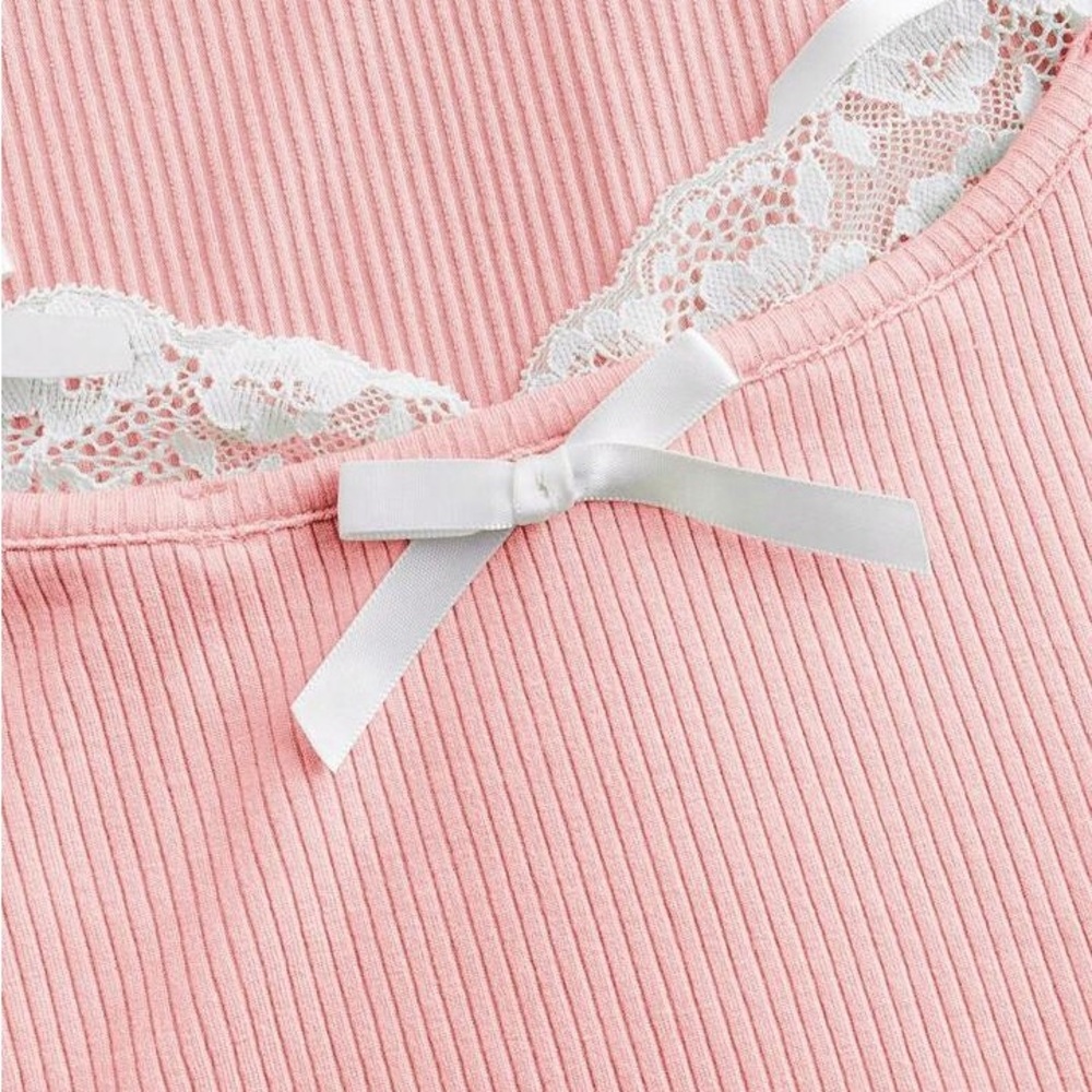 Pink Ruched Crop Top with Ribbons Lace Detail - Picture 3 of 4